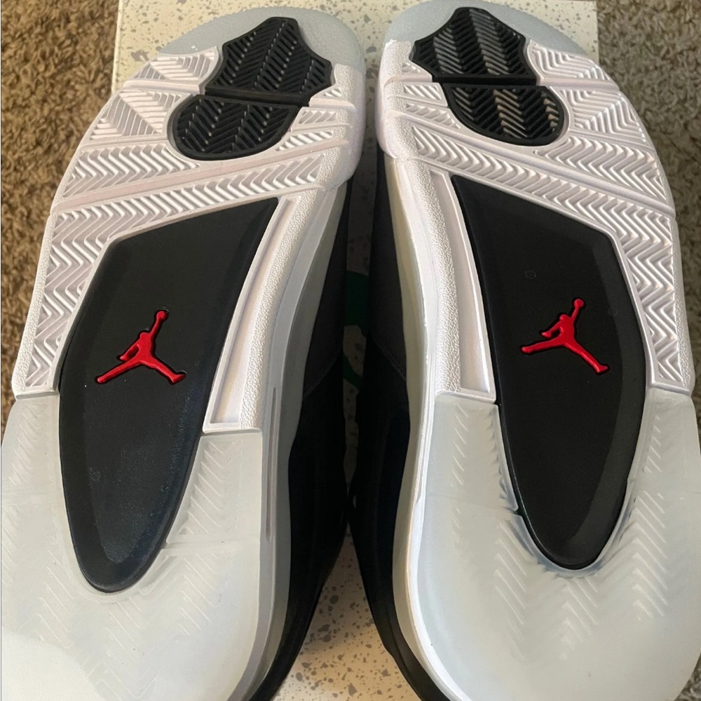 Jordan R RM (10.5M) - Picture 4 of 7